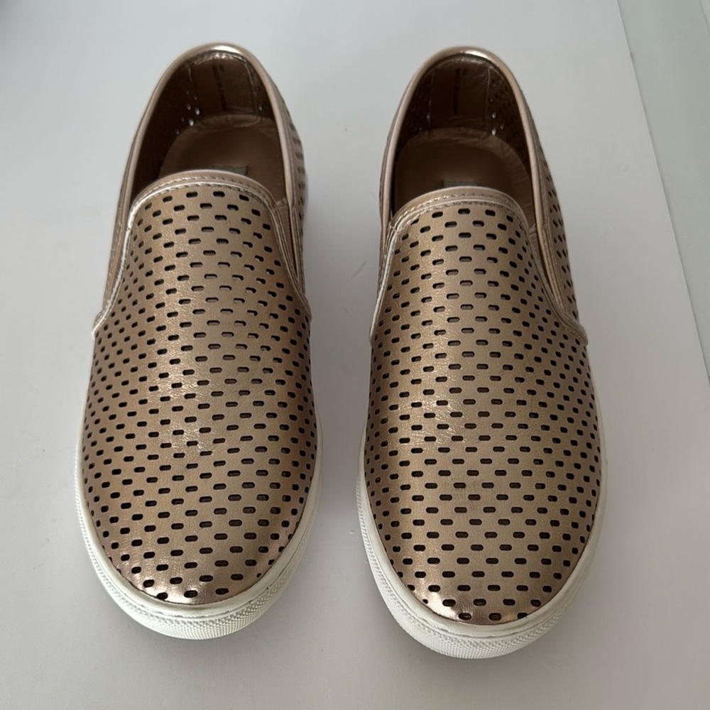 Steve Madden Metallic Slip-On Sneakers in rose gold